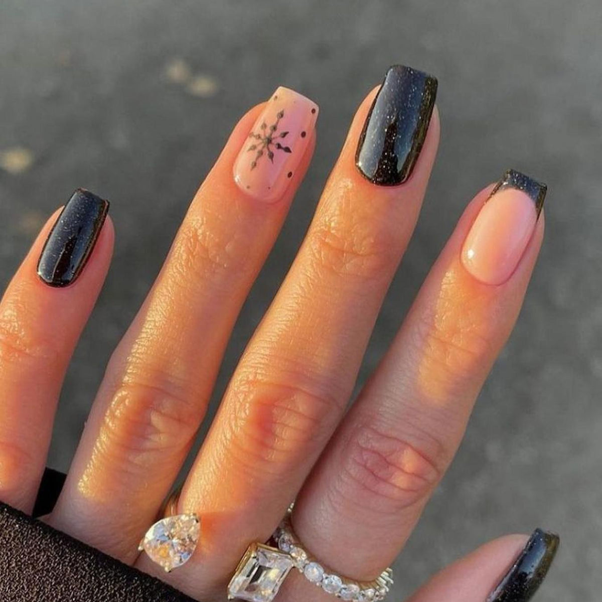 Nail Art Chocolate Glitter 2025 Trend