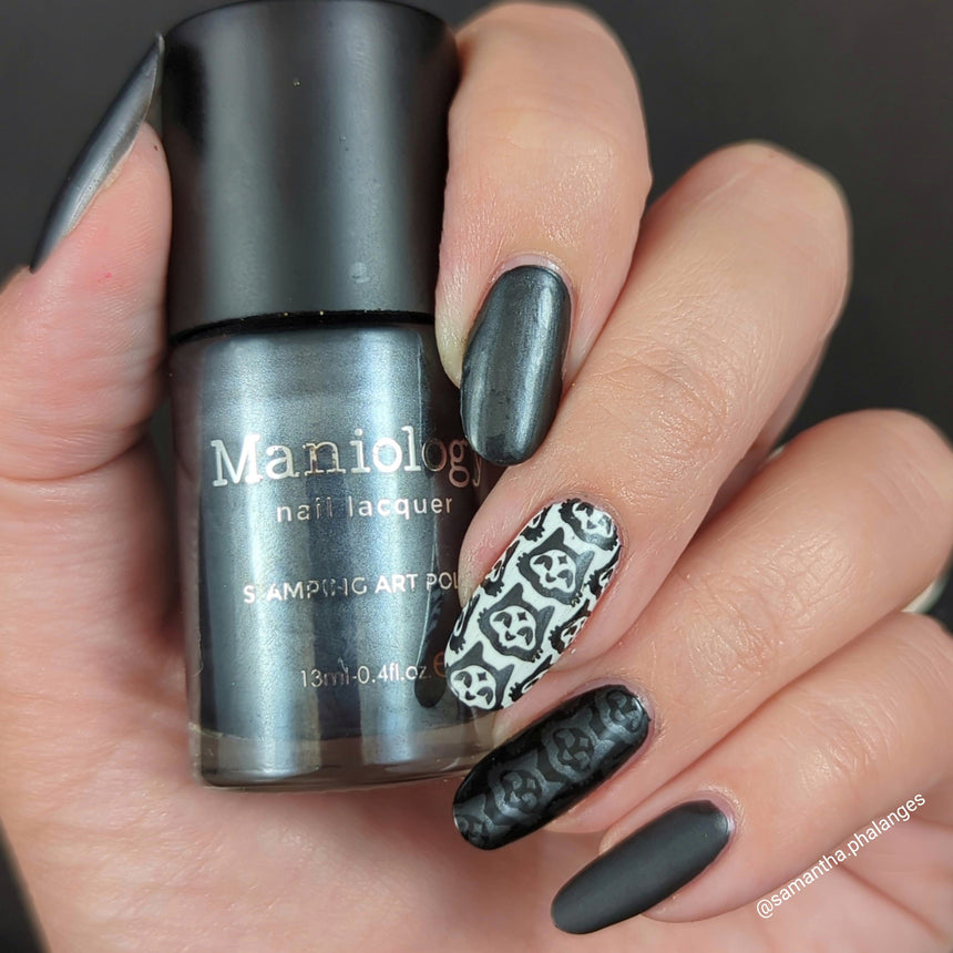 Batty (B489) - Gunmetal Silver Shell Stamping Polish