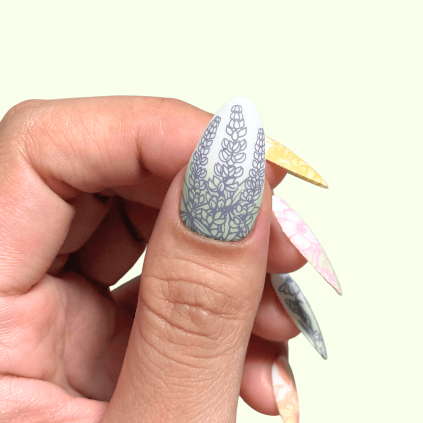 Bloomscape (M744) - Nail Stamping Plate