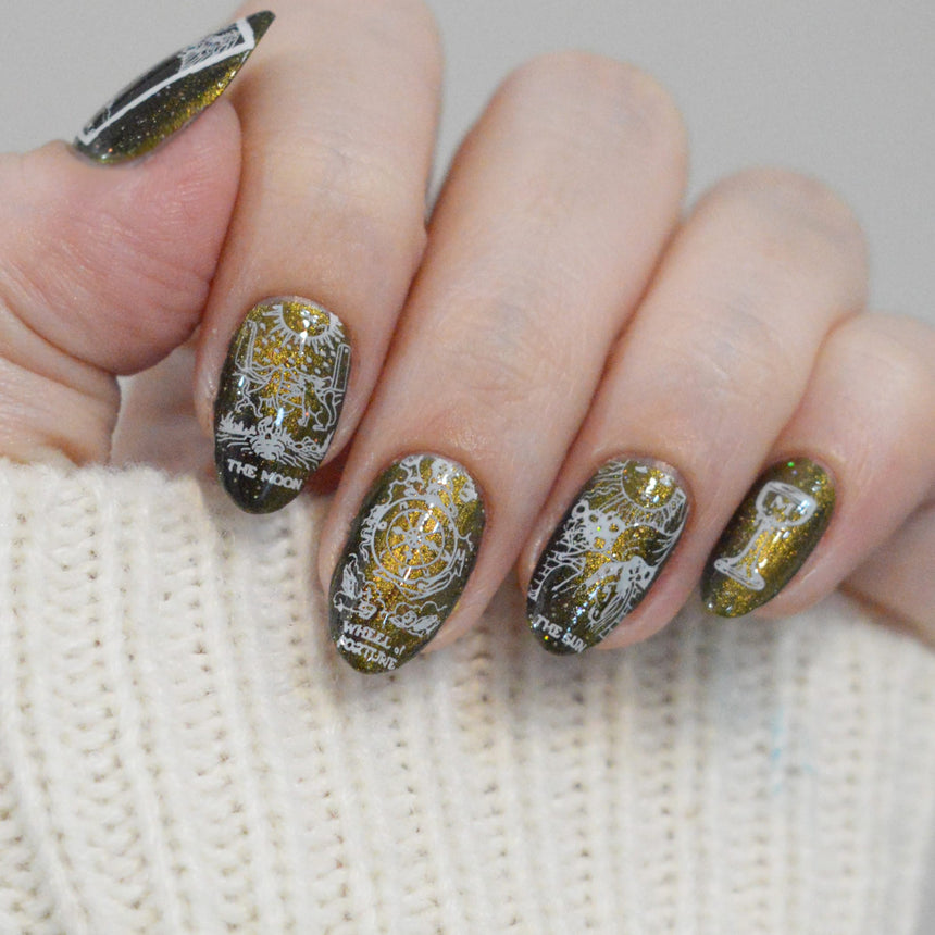 Cards of Fate (M716) - Nail Stamping Plate