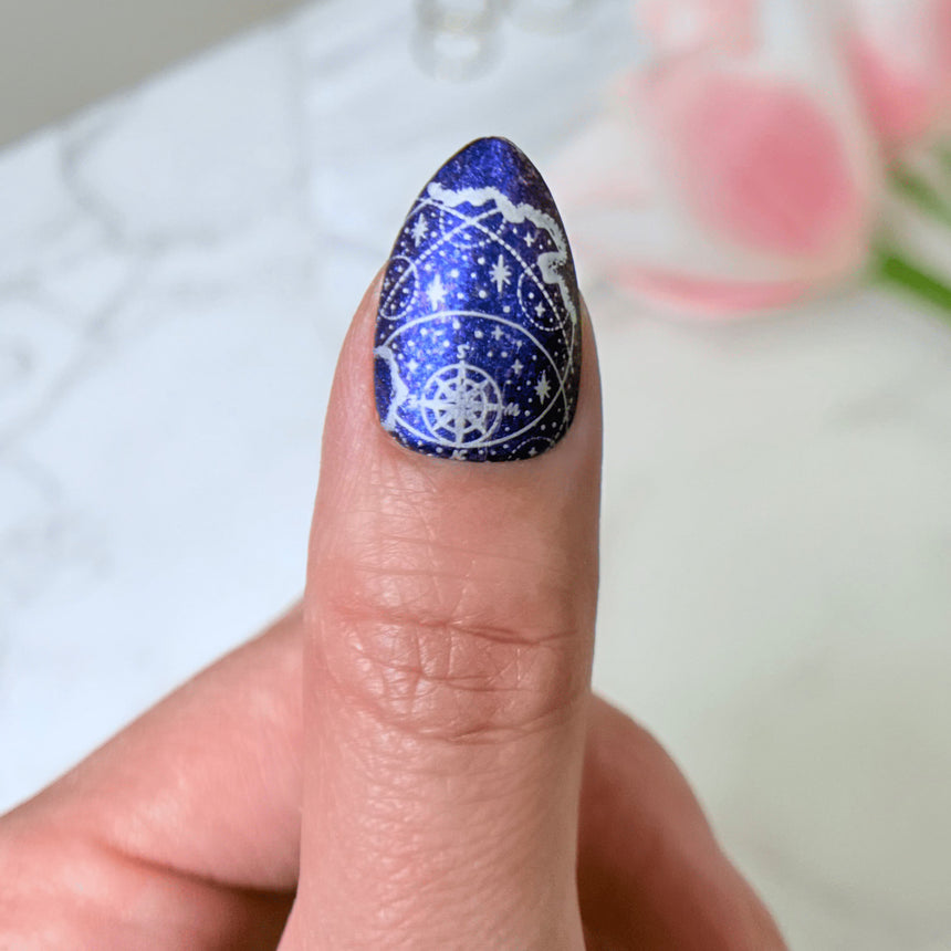 Compass Quest (M601) - Nail Stamping Plate