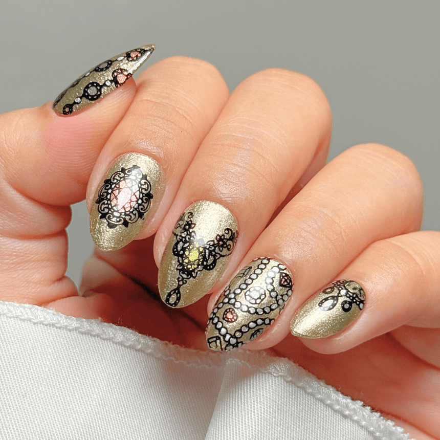 Crown Jewels (M594) - Nail Stamping Plate