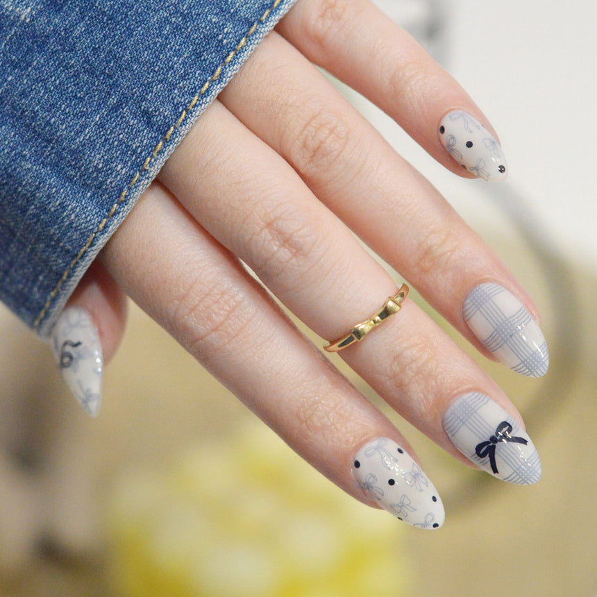 Dainty Details (M595) - Nail Stamping Plate