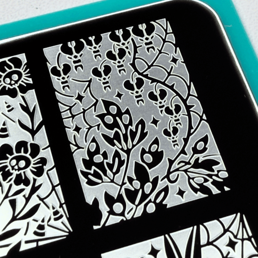Darkness Blooms (M616) - Nail Stamping Plate