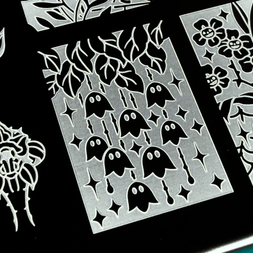 Darkness Blooms (M616) - Nail Stamping Plate
