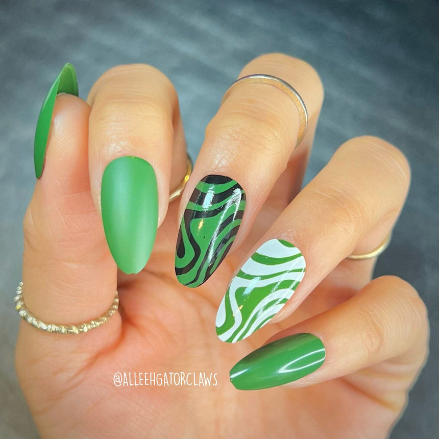 Essentials Bright Collection: Lilypad (B191) Leafy Green Stamping Polish