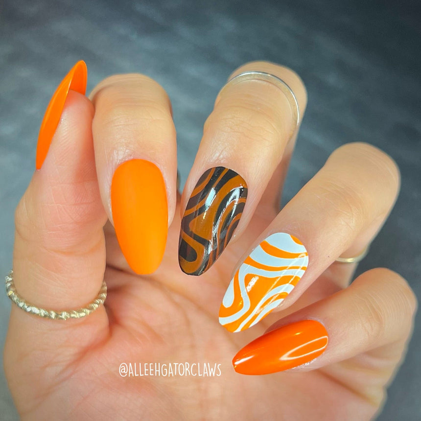 Essentials Bright Collection: Orange Burst (B194) Juicy Orange Stamping Polish