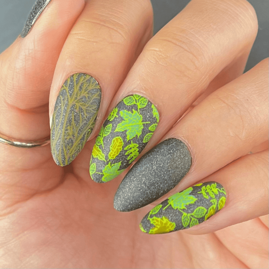 Falling Leaves (M424) - Nail Stamping Plate