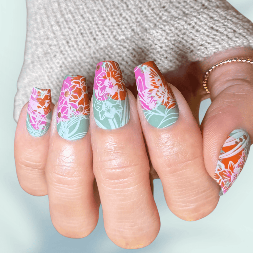 Floating Dreams (M684) - Nail Stamping Plate