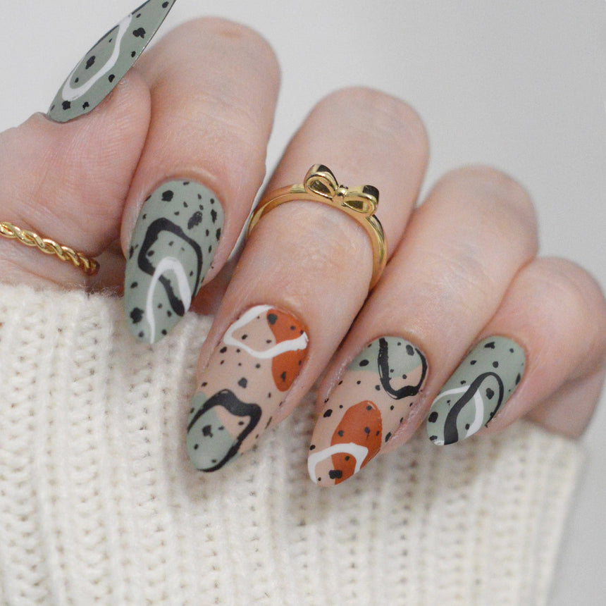 Framed Elegance (M643) - Nail Stamping Plate