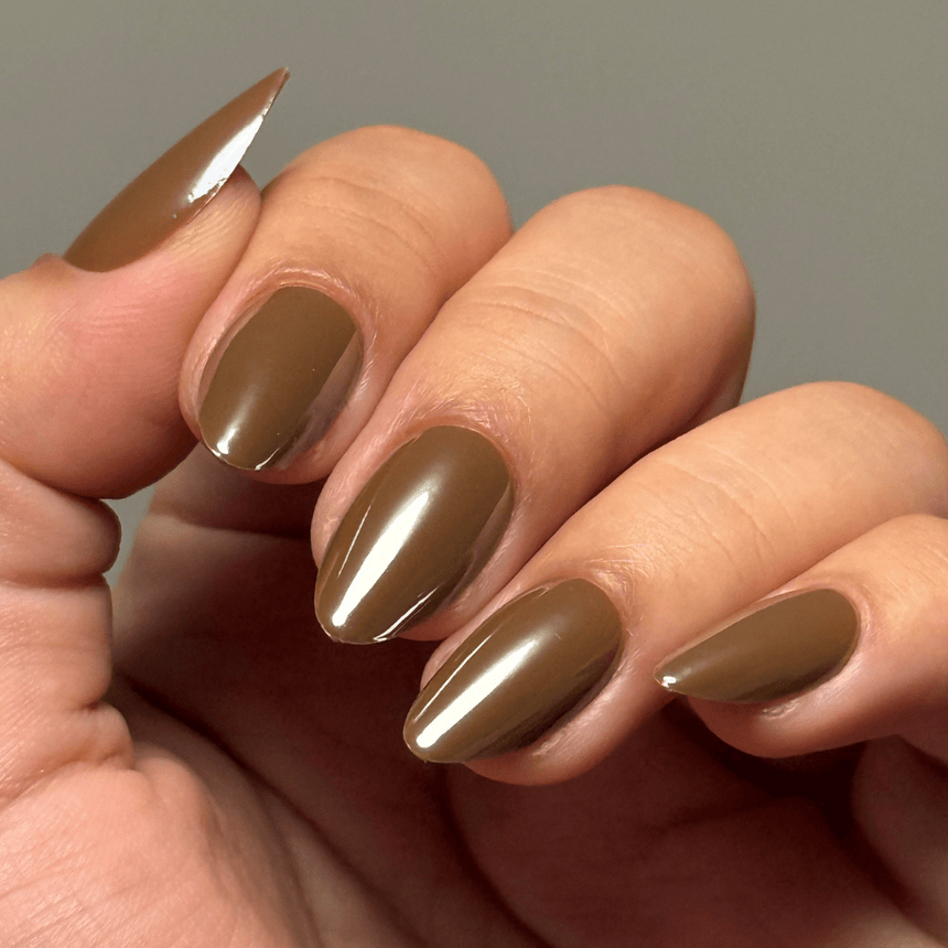 Glazed Cocoa Press On Nails - Short Almond
