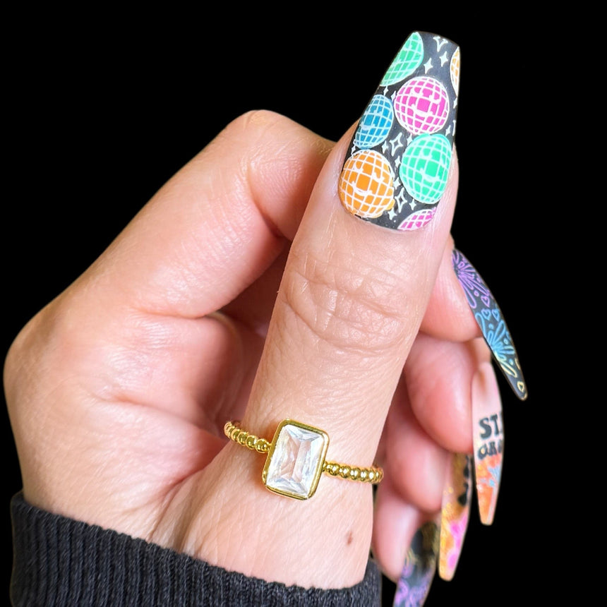 Groovy NY (M669) - Nail Stamping Plate