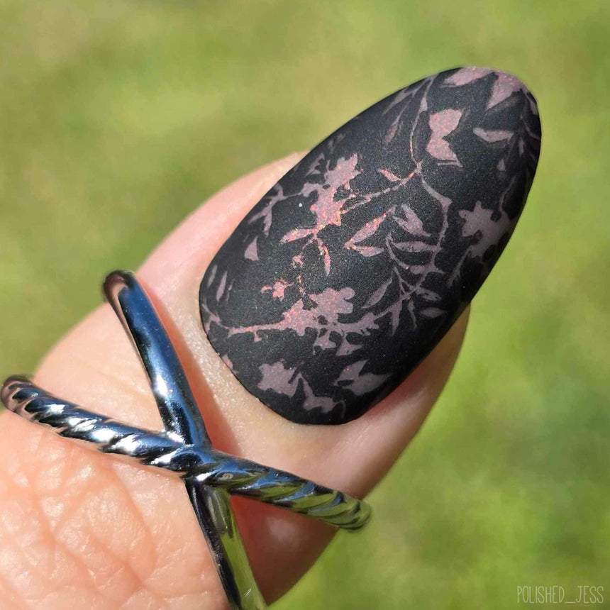 Growing Shadows (M585) - Nail Stamping Plate