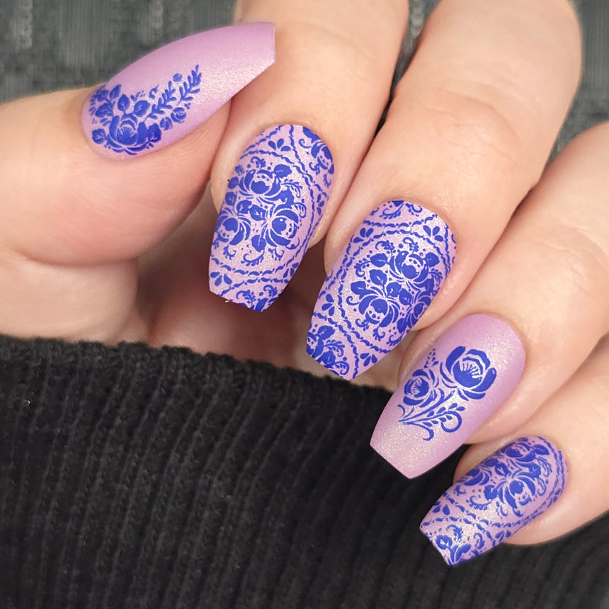Gzhel Roses (M674) - Nail Stamping Plate