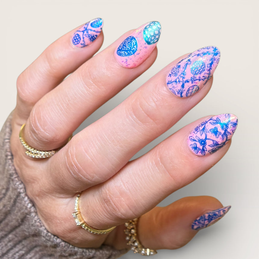 Heirloom Eggs (M682) - Nail Stamping Plate