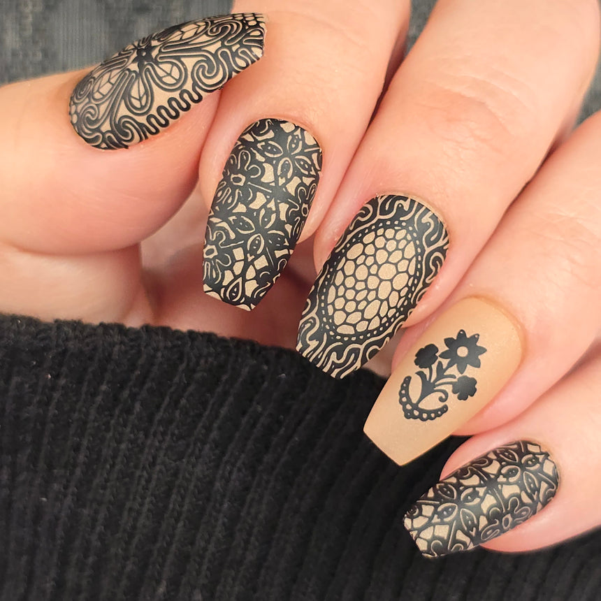 Heritage Lace (M687) - Nail Stamping Plate