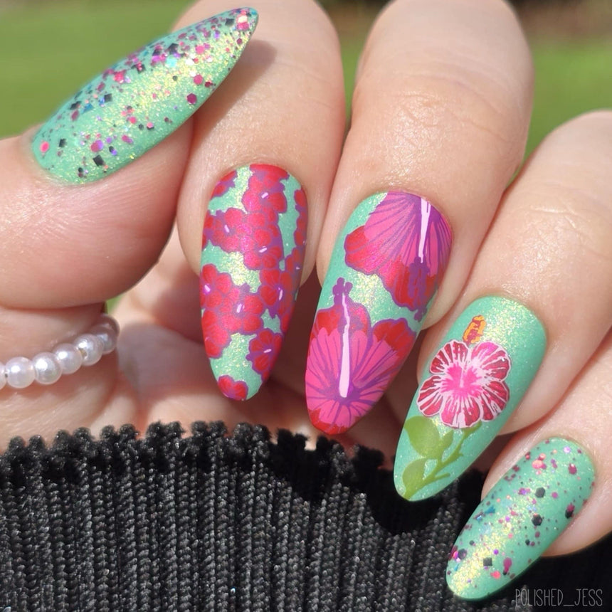 Hibiscus Haven (M611) - Nail Stamping Plate
