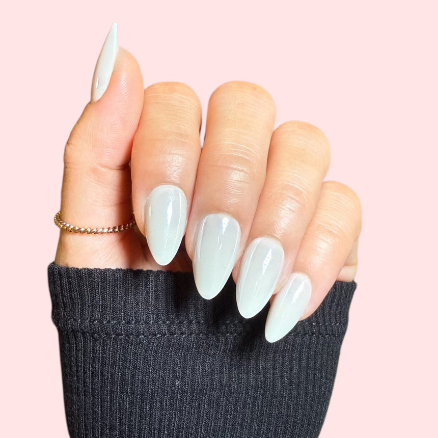 Icebeam Press-On Nails - Short Almond