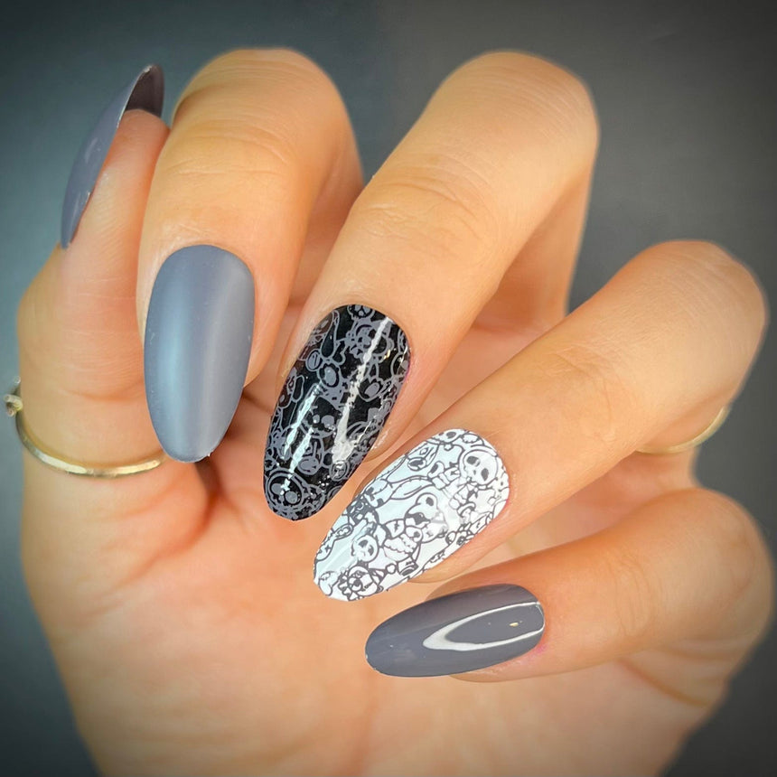 Illusionist: Smoke Show (B488) - Gray Cream Stamping Polish