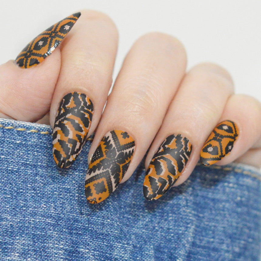 Jacquard Knits (M647) - Nail Stamping Plate