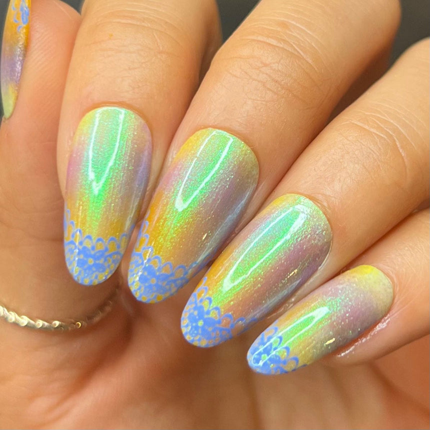 Lacey French (M477) - Nail Stamping Plate