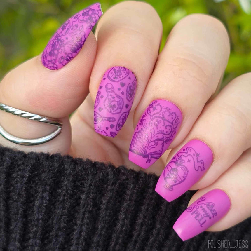 Love Potion (M570) - Nail Stamping Plate