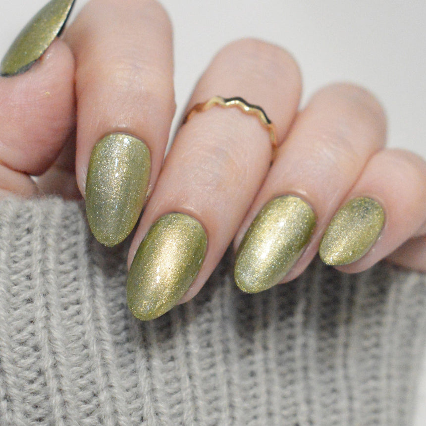 Mermaid Mirage: Electric Algae (P182) - Soft Lime Green Magnetic Nail Polish