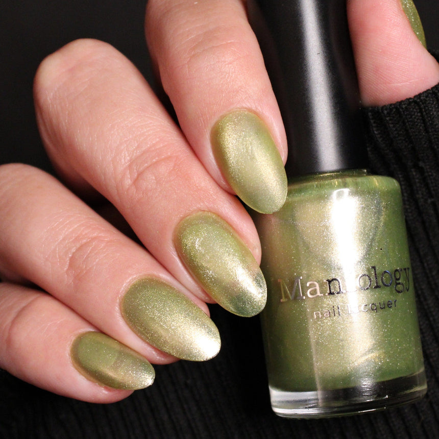 Mermaid Mirage: Electric Algae (P182) - Soft Lime Green Magnetic Nail Polish
