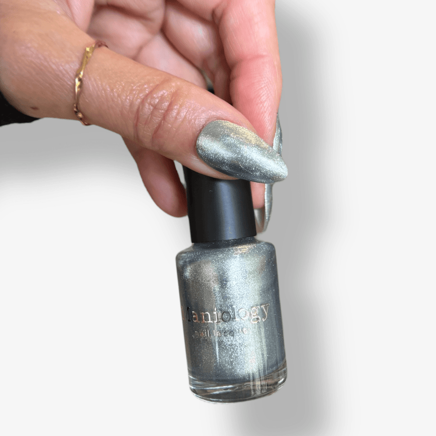Pearl & Anchor (P184) - Cateye Magnetic Silver Nail Polish