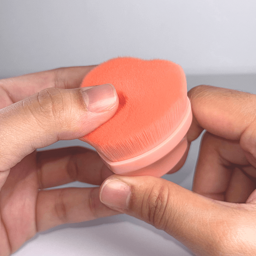 Pink Heart-Shaped Dusting Nail Brush