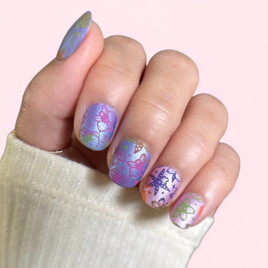 Poised Petals (M606) - Nail Stamping Plate