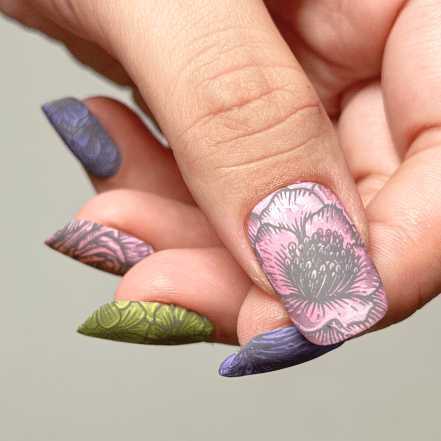 Pretty Petals (M571) - Nail Stamping Plate