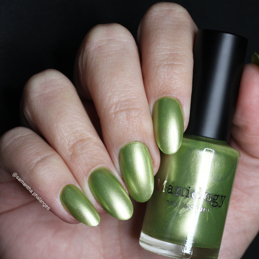 Satin Slumber: Velvet Eyemask (P180) - Green Smooth Metallic Nail Polish
