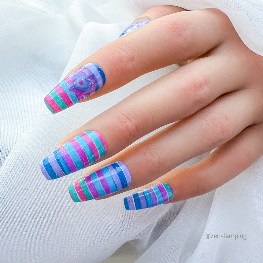 Shape Nouveau: Happy Hearts (M482) - Nail Stamping Plate