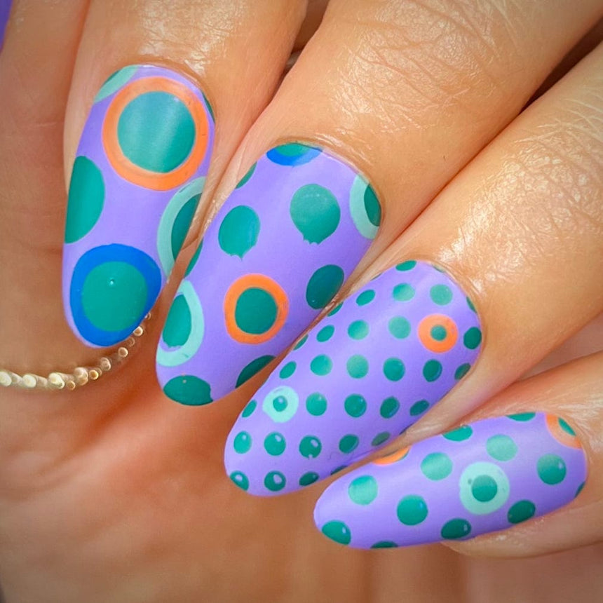 Shape Nouveau: Seeing Spots (M475) - Nail Stamping Plate