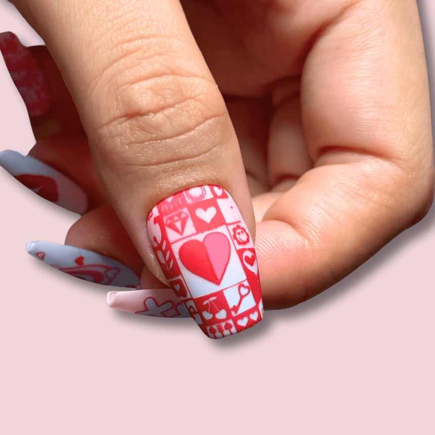 Love Bomb (M563) - Nail Stamping Plate