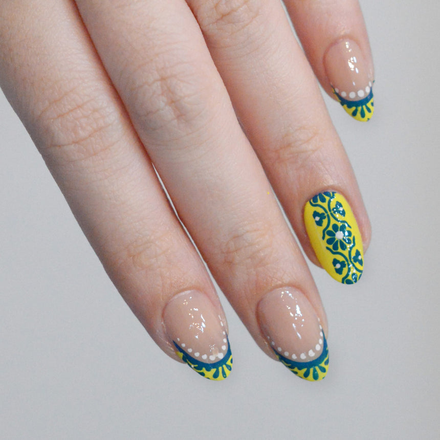 Tin Glaze (M717) - Nail Stamping Plate