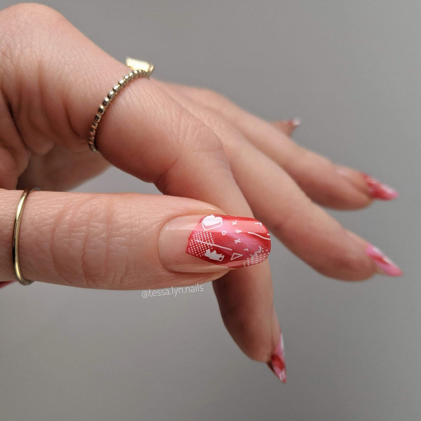 Valentine's Day Occasions: Paper Hearts (m181) - Nail Stamping Plate