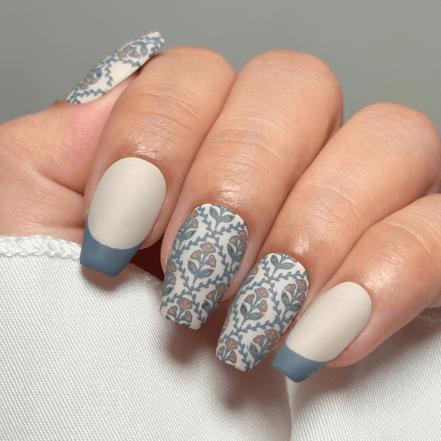 Wall Flowers (M580) - Nail Stamping Plate