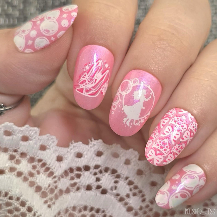 Wickedly Good (M648) - Nail Stamping Plate