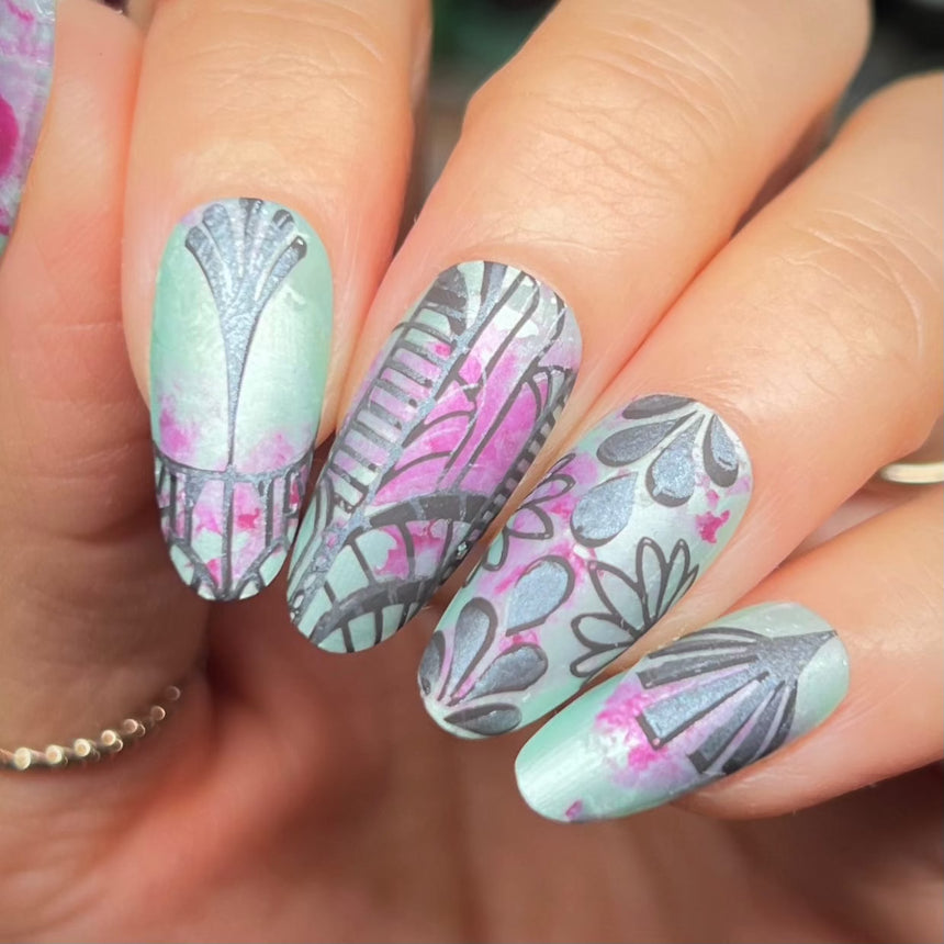 Art Deco: Gilded Glamour (MXM145) - Nail Stamping Plate