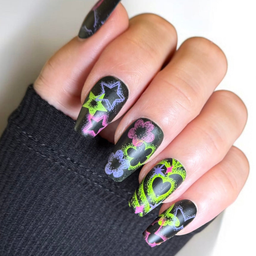 Retro Glow: Airwave Aura (MXM153) - Nail Stamping Plate