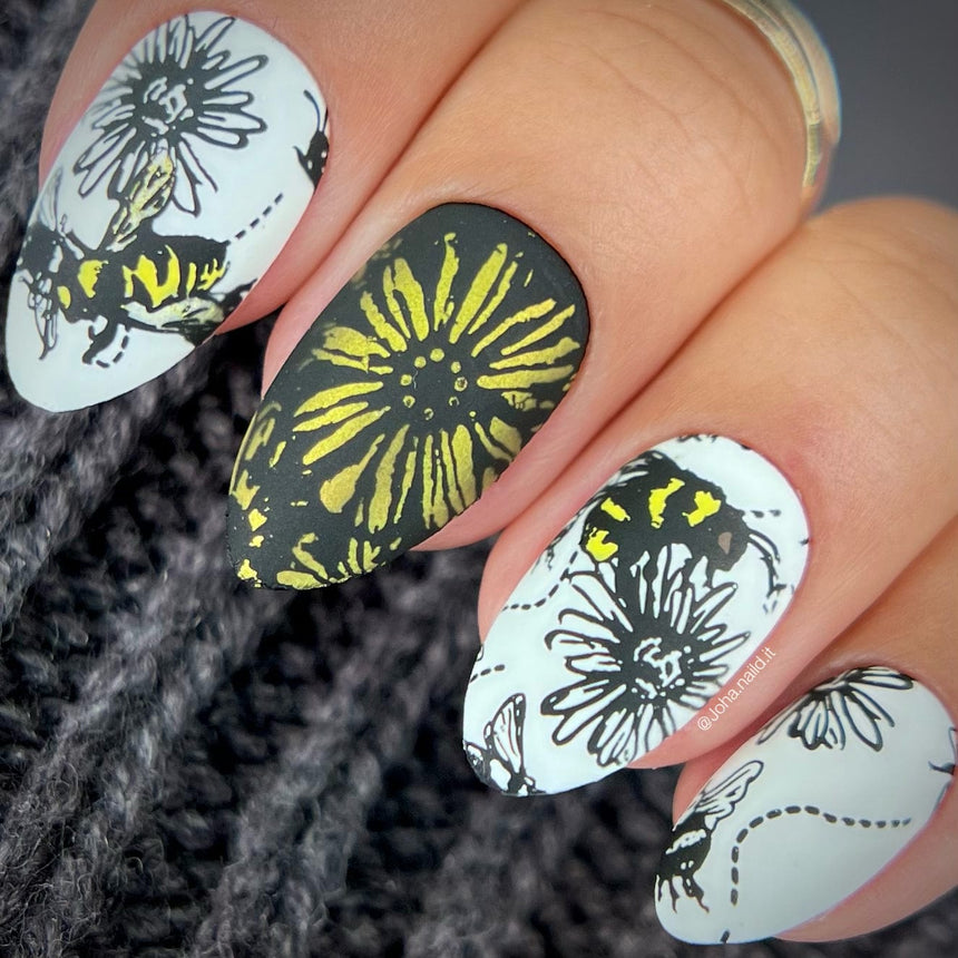 Bees & Blooms: In Full Bloom (MXM104) - Nail Stamping Plate