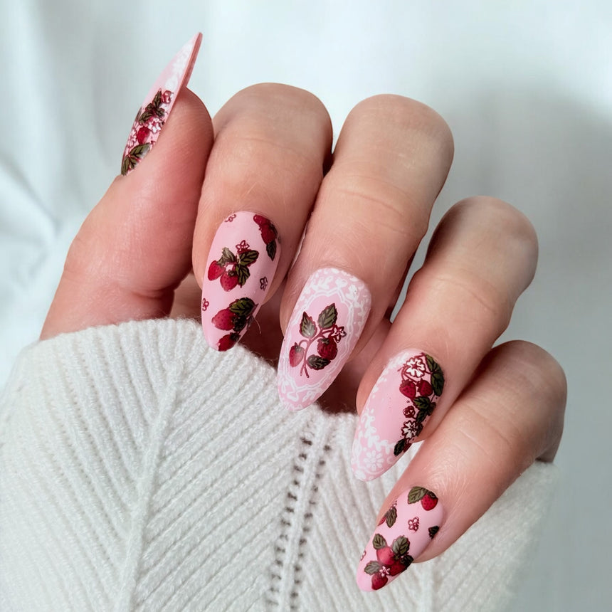 Tutti Frutti: Berry Sweet (MXM152) - Nail Stamping Plate