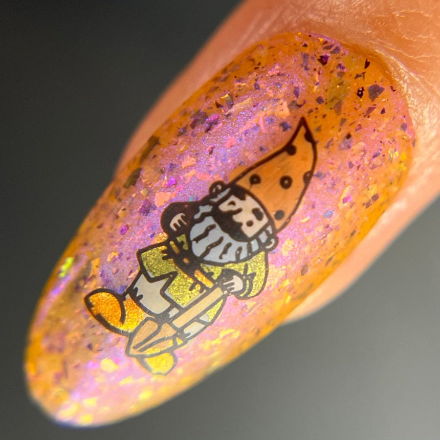 Garden Gnomes: Gnome Sweet Gnome (MXM113) - Nail Stamping Plate