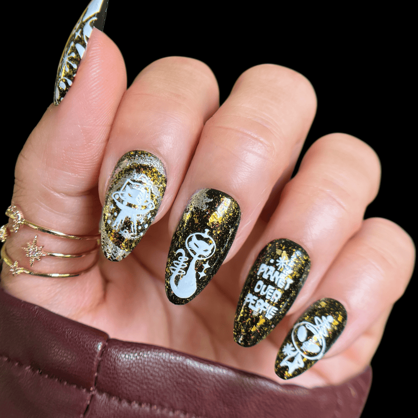 JOIN THE MANI X ME MONTHLY EXPRESS KIT SUBSCRIPTION