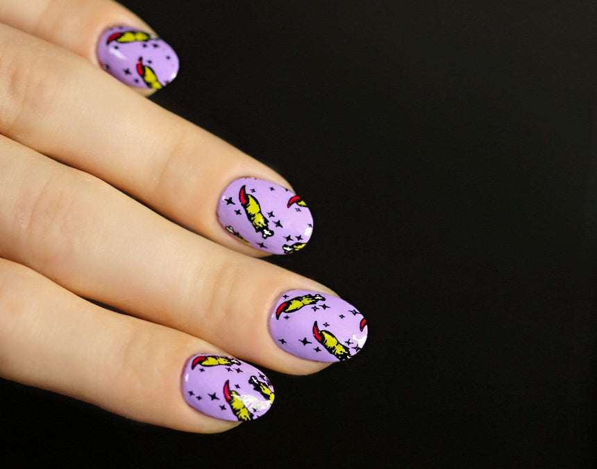 A manicured hand with severe fingers designs by Maniology (m159).