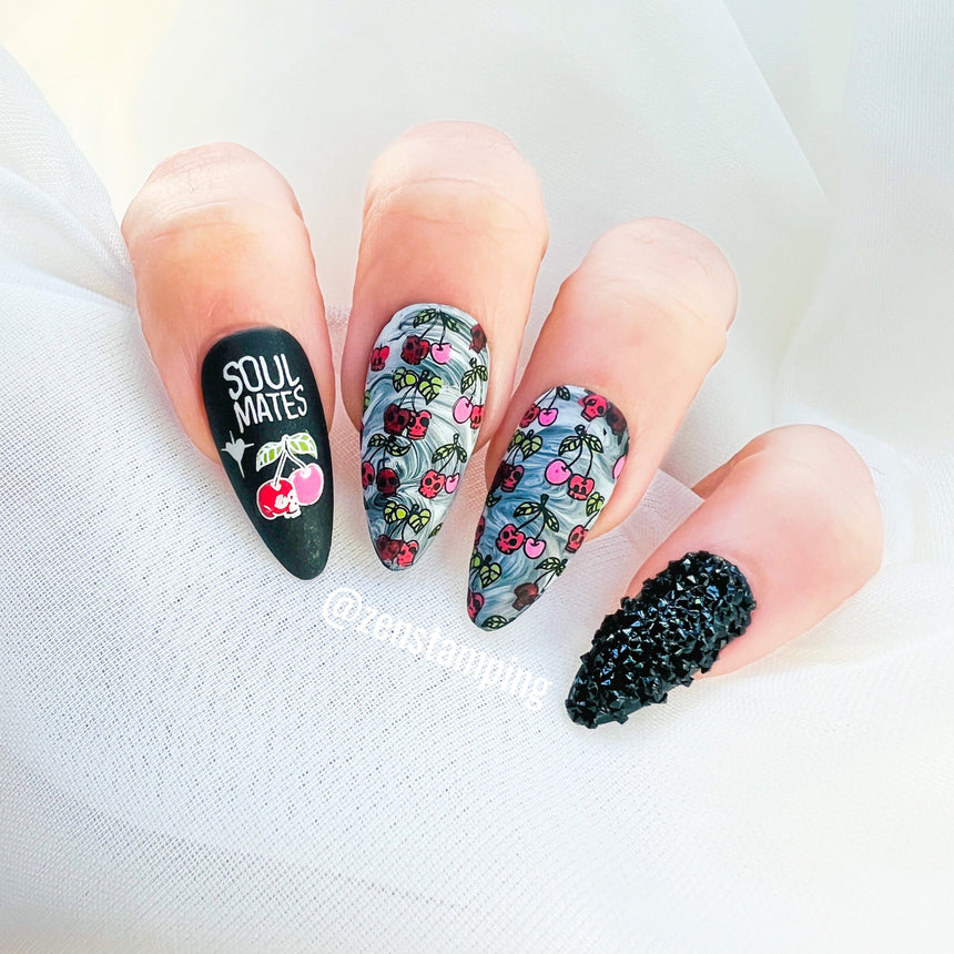 Batty Love (M346) - Nail Stamping Plate