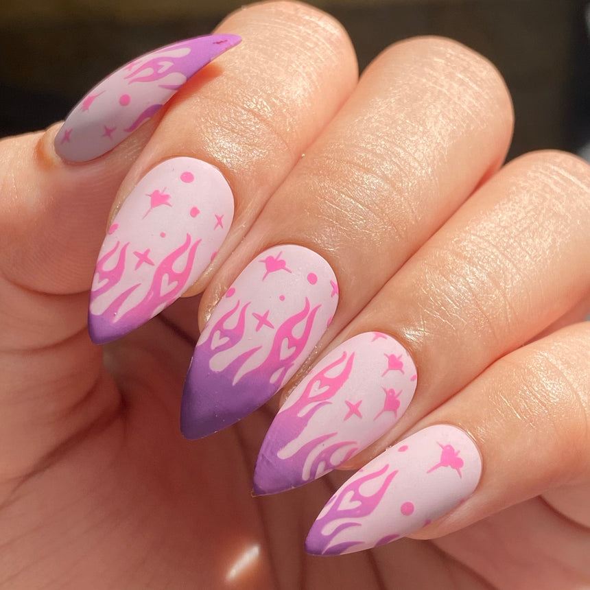 Batty Love (M346) - Nail Stamping Plate