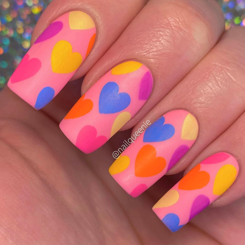 Bleeding Hearts (m272) - Nail Stamping Plate